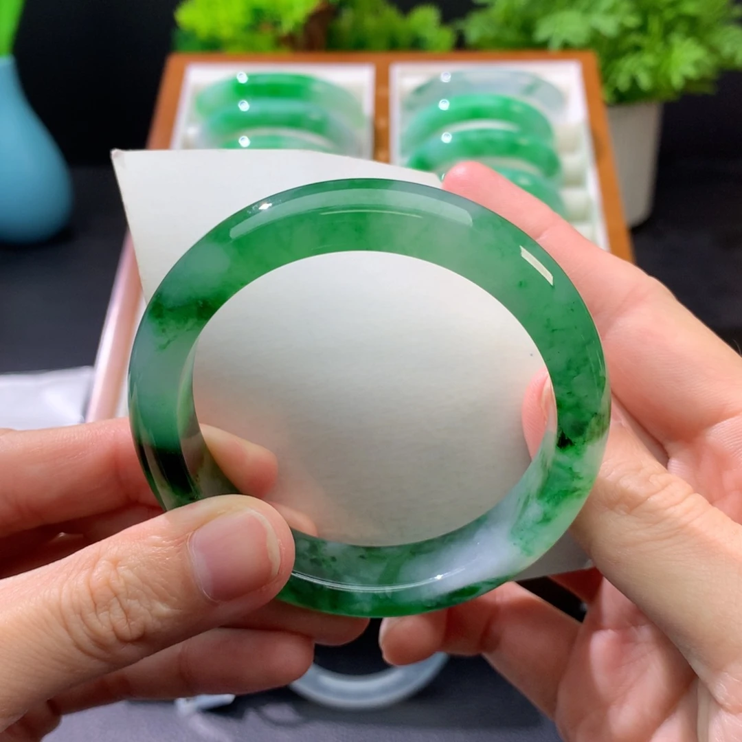 兔****翡翠未镶嵌手镯分单 2