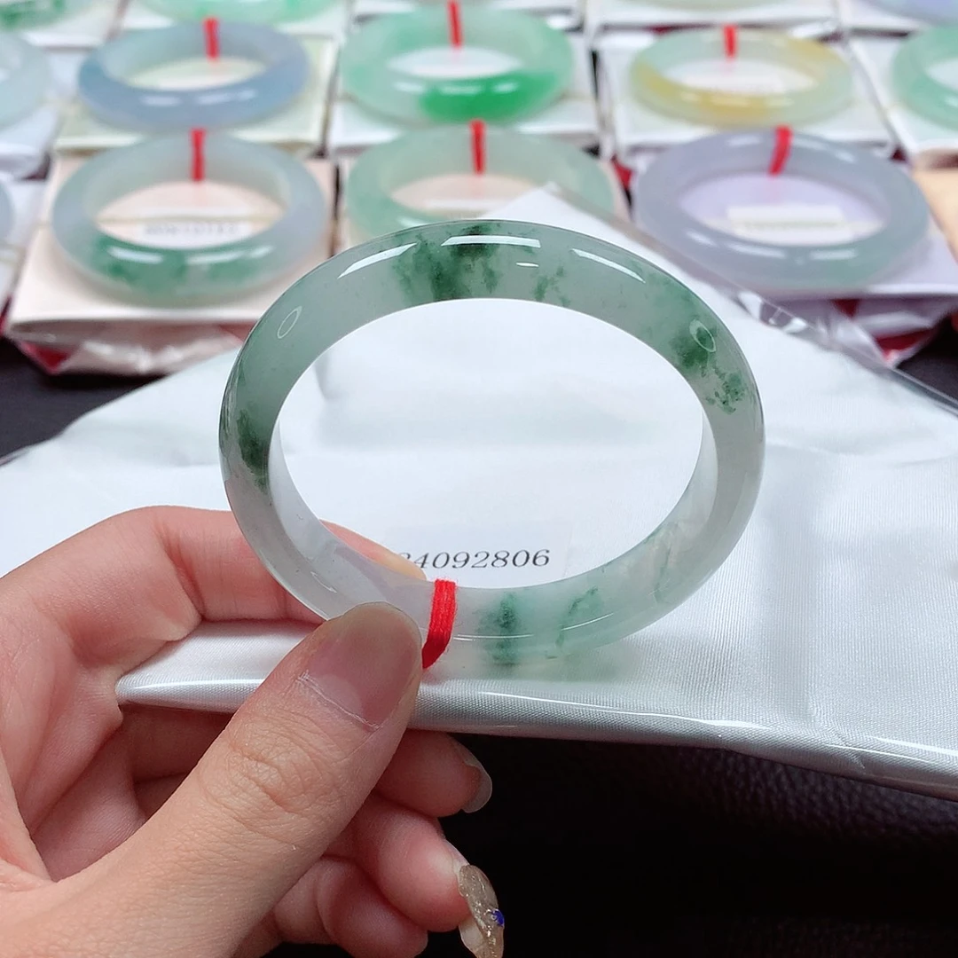 翡翠手镯（贵妃镯）未镶嵌天然a货翡翠54