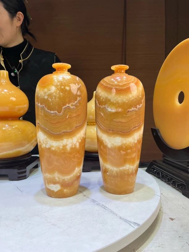 精品天然玉石花瓶摆件