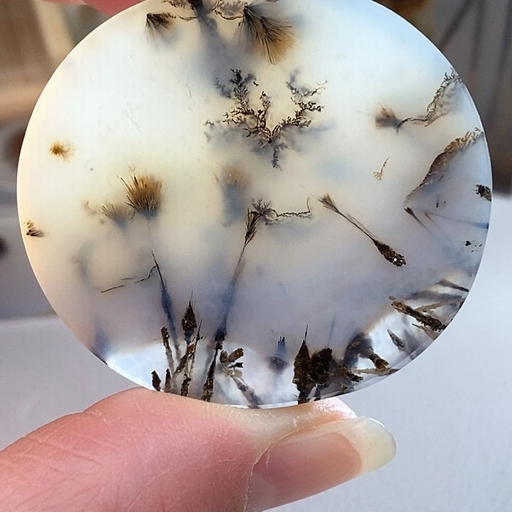 佑***9玛瑙/玉髓未镶嵌珠宝奇石