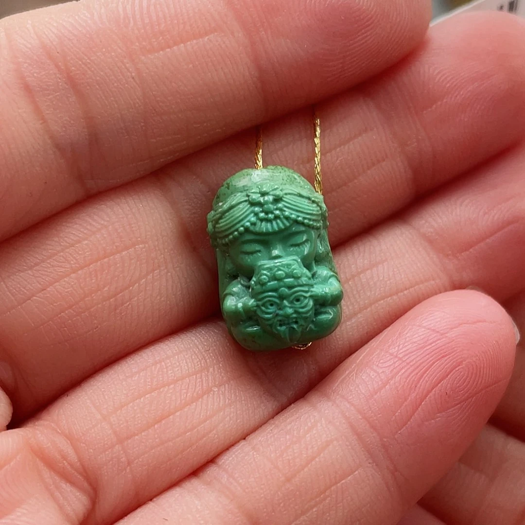 绿松石颈饰未镶嵌