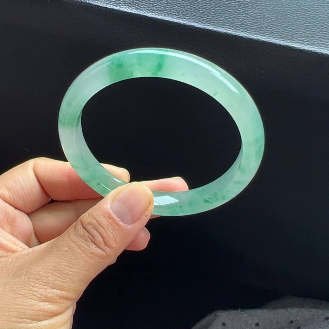 石英质玉未镶嵌手镯非洲翠5556
