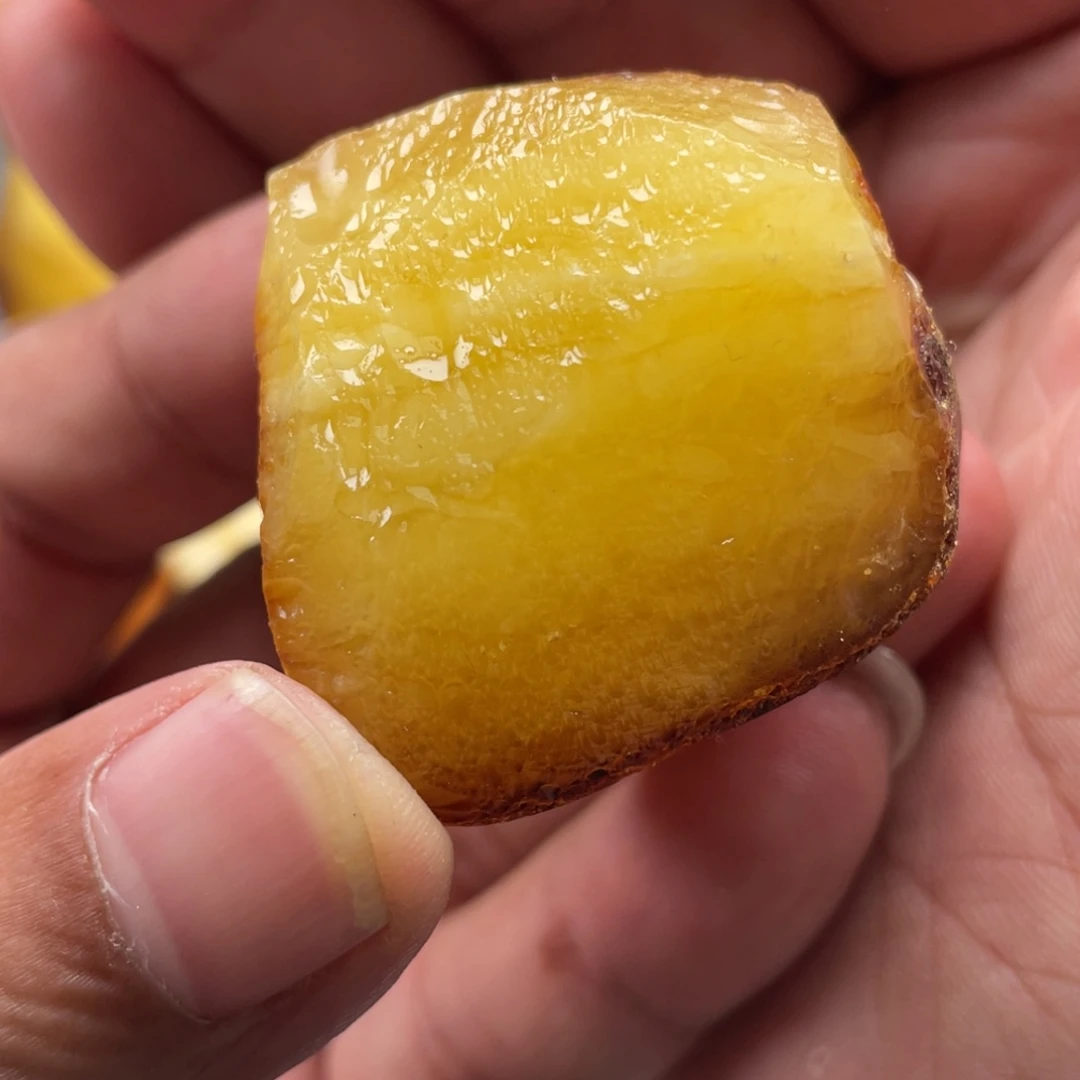 定制琥珀未镶嵌蜜蜡