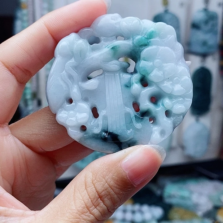 翡翠未镶嵌颈饰翡翠