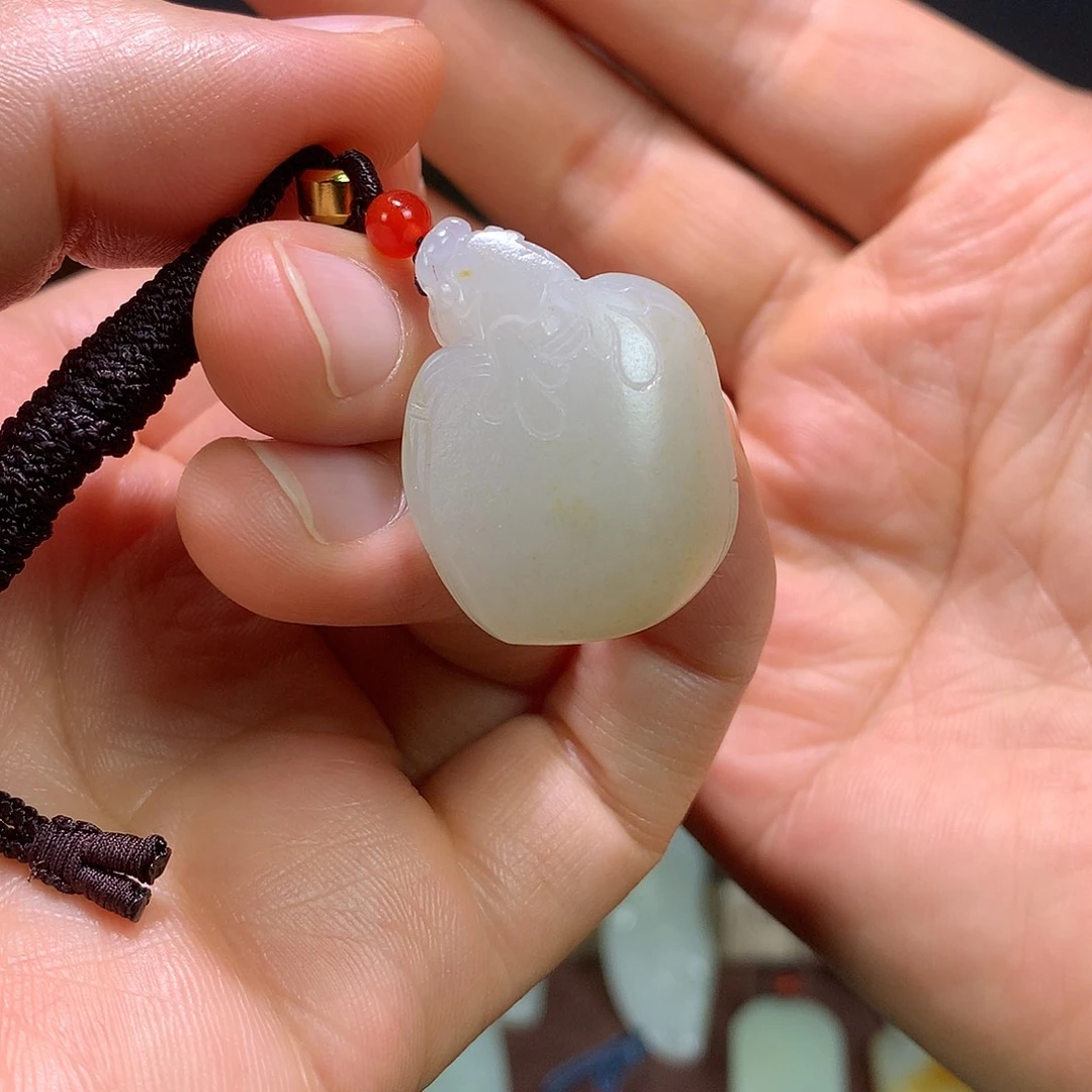 和田玉未镶嵌吊坠(不含链)