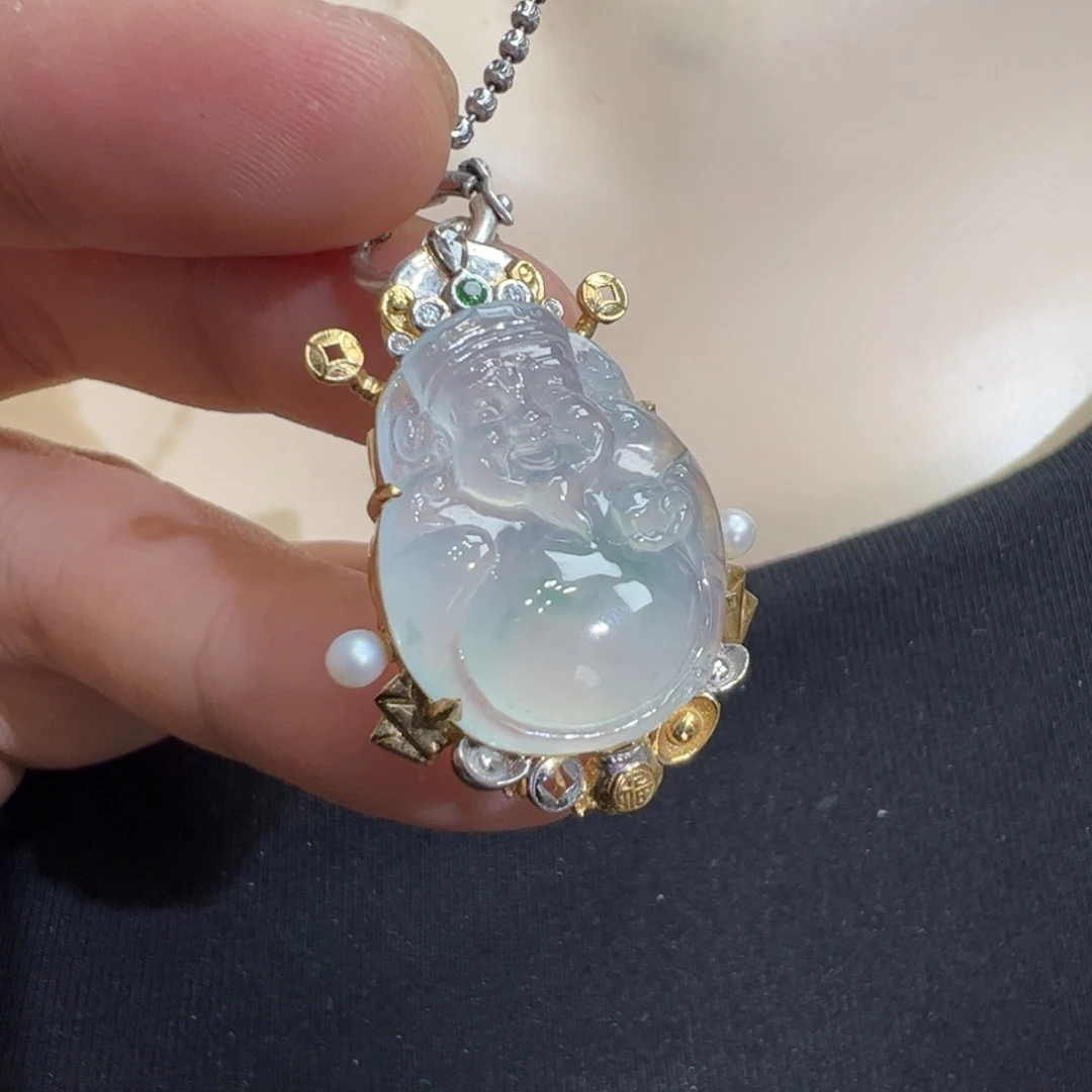 翡翠吊坠(不含链)18K金镶嵌