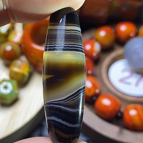 未镶嵌颈饰玛瑙/玉髓云*