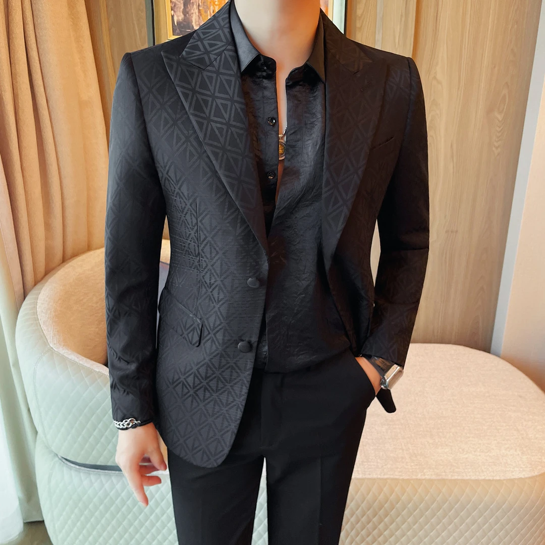 西服男款爆款2025新款休闲西装外套男士秋冬新款印花修身西装