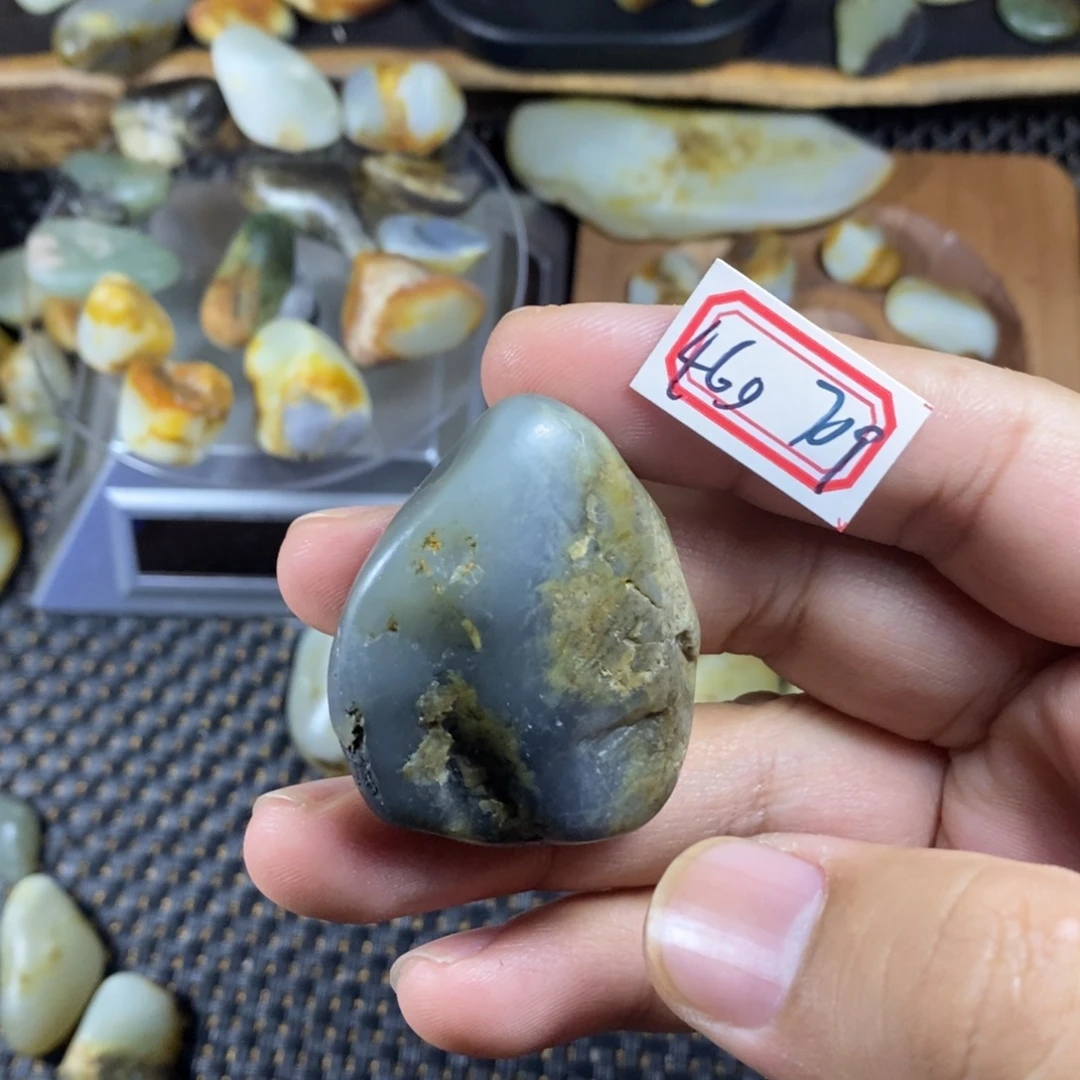 和田玉（糖玉）未镶嵌挂件