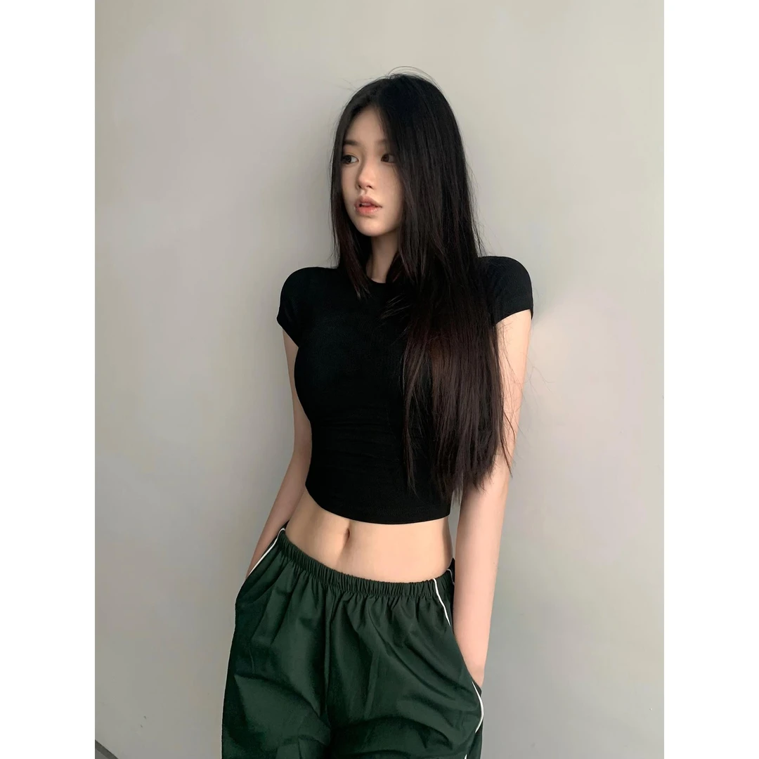 夏季紧身短款露脐短袖欧美风短款正肩T恤显瘦绝美辣妹短款上衣