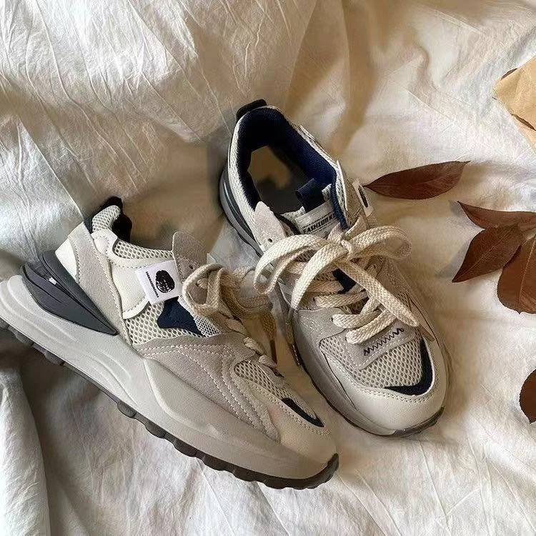 灰色休闲运动阿甘鞋子百搭女2025春秋季新款显脚小透气增高夏季