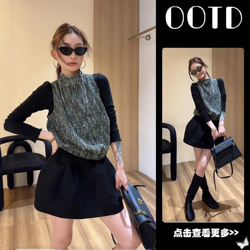 超火秋季穿搭一整套女2025新款黑色打底衫叠穿马甲高腰短裙三件套