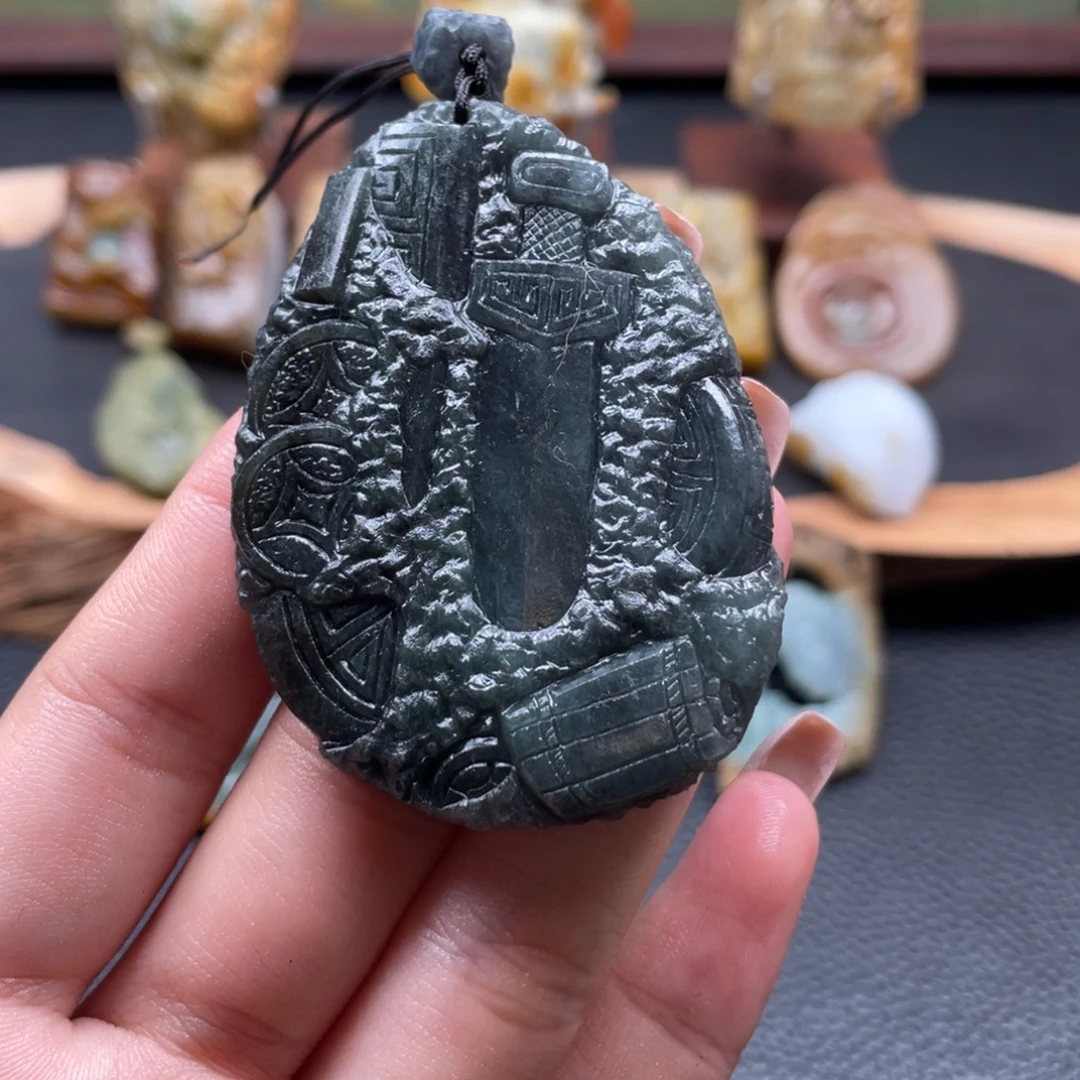 定制翡翠未镶嵌翡翠