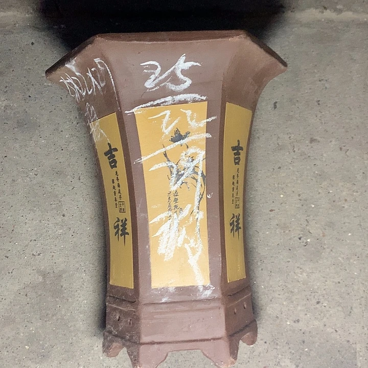 紫砂花盆紫砂的颜色很好看呀