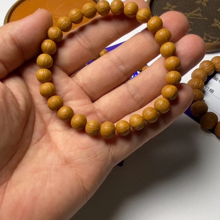 猴头核桃吊坠小聚宝盆