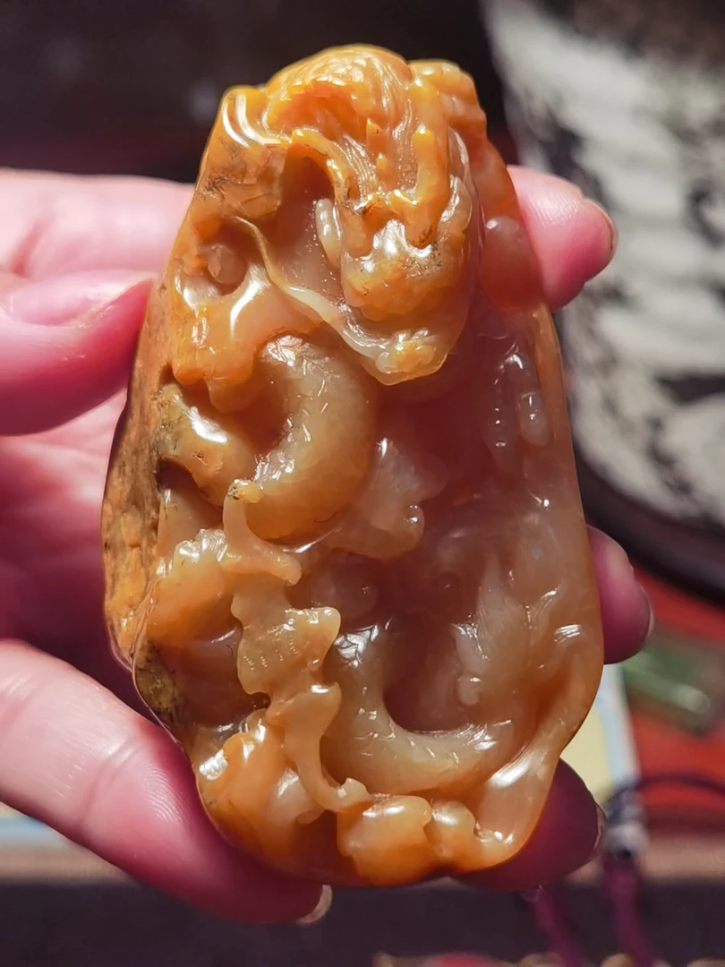 昌化田黄石龙腾似锦