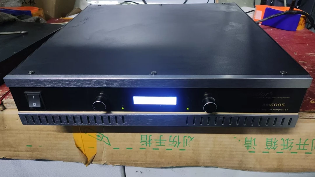 8新  后级功放一台，不包邮运费到付