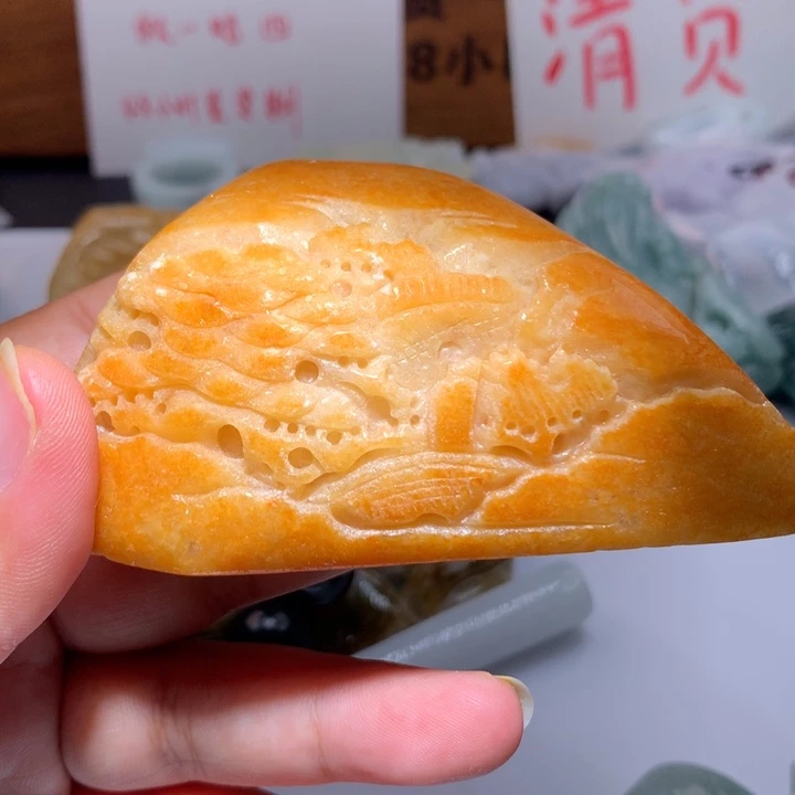 翡翠未镶嵌颈饰保真天然A货翡翠