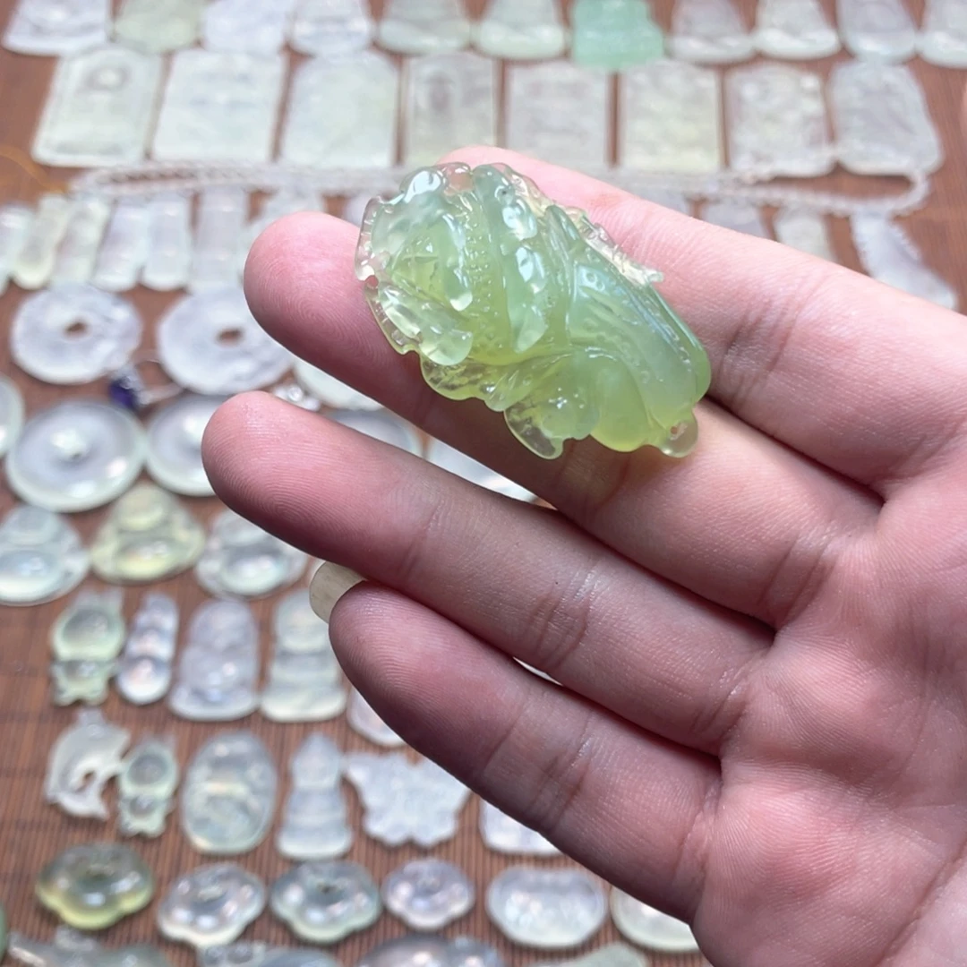 蛇纹石玉未镶嵌多样性随机发一