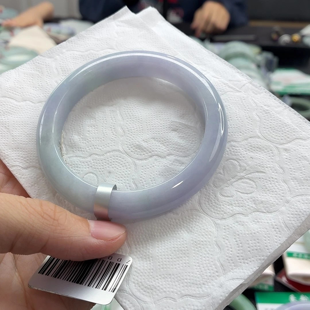翡翠未镶嵌手镯翡翠45