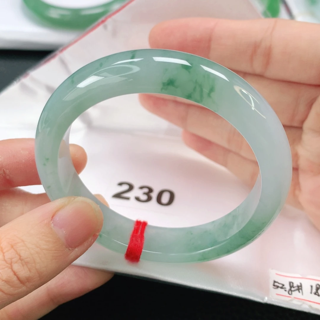 未镶嵌手镯翡翠缅甸52.8