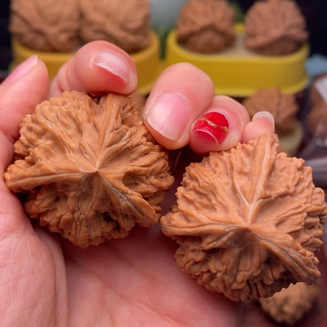 桃核把件玉龙奔39……