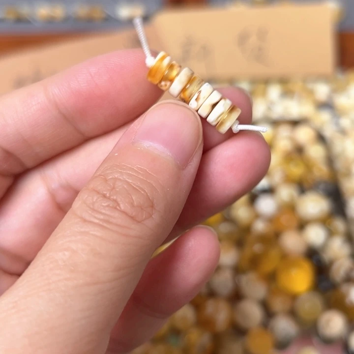 蜜蜡未镶嵌裸石6.5mm一组