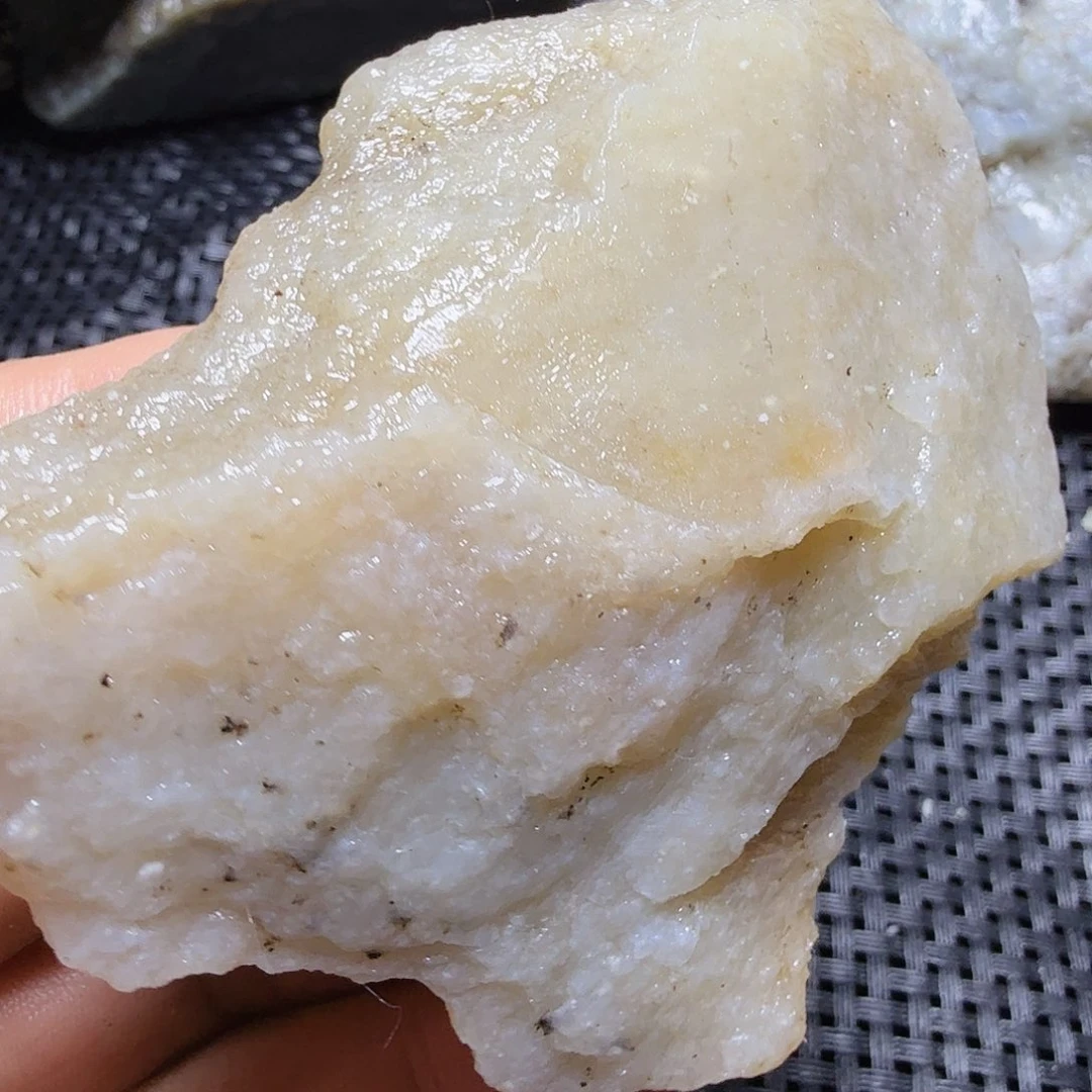 和田玉（糖玉）未镶嵌珠宝半成品