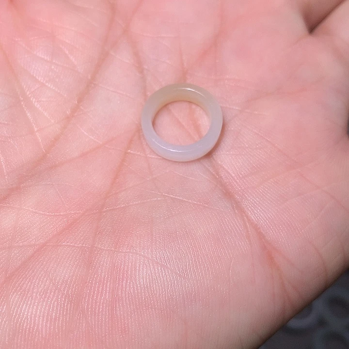 和田玉颈饰未镶嵌天****字跑环