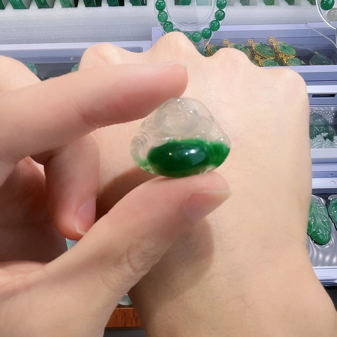 石英质玉未镶嵌颈饰gckcgk