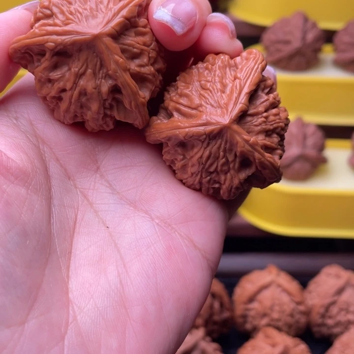 宝***少核桃全品无修糖三角奔