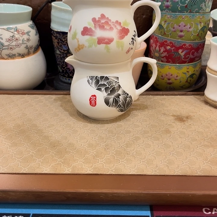 瓷片陶瓷公杯微瑕2个