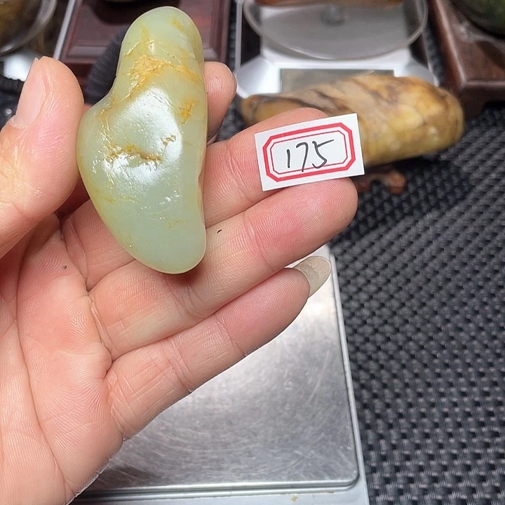 未镶嵌和田玉挂件175