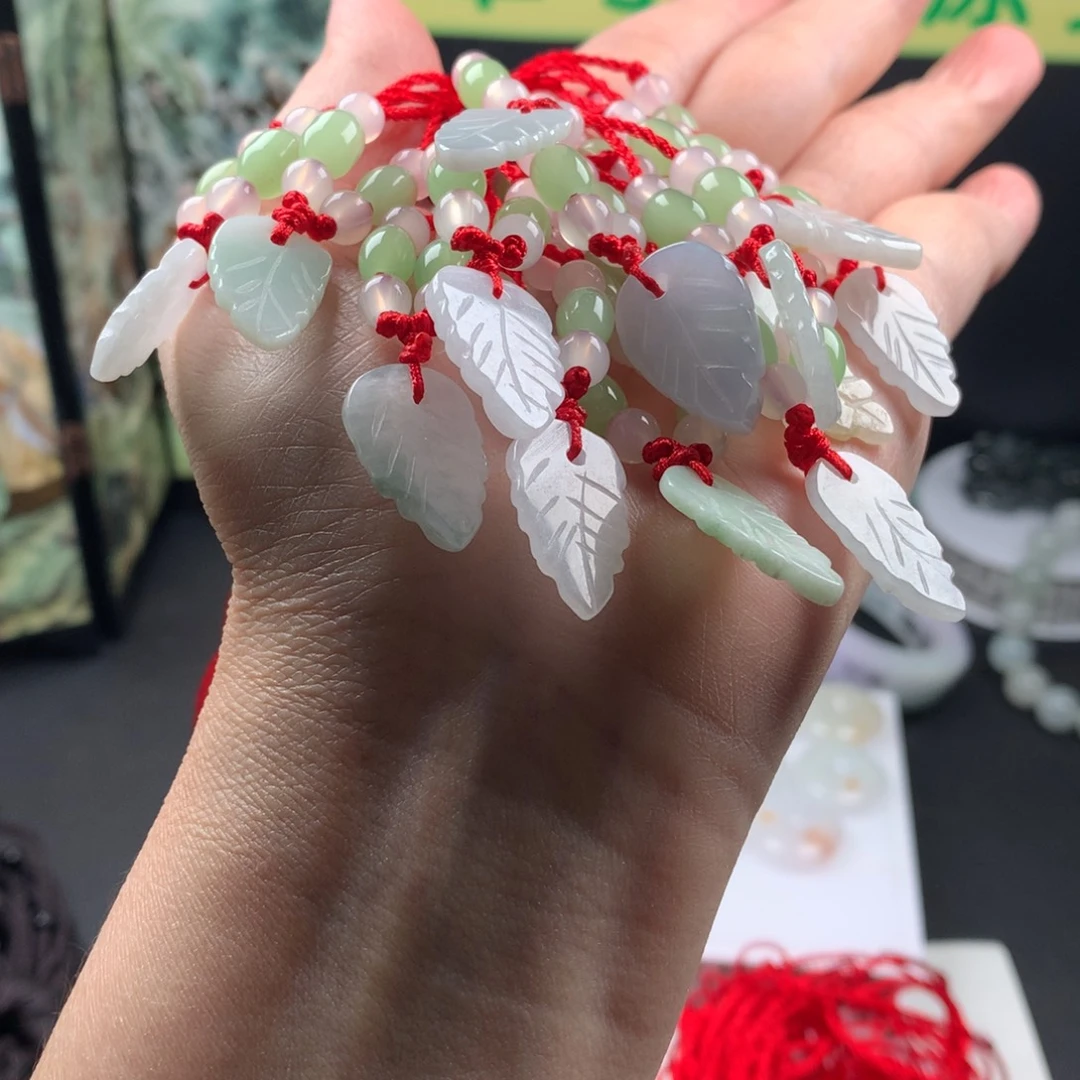翡翠未镶嵌颈饰多样性发1