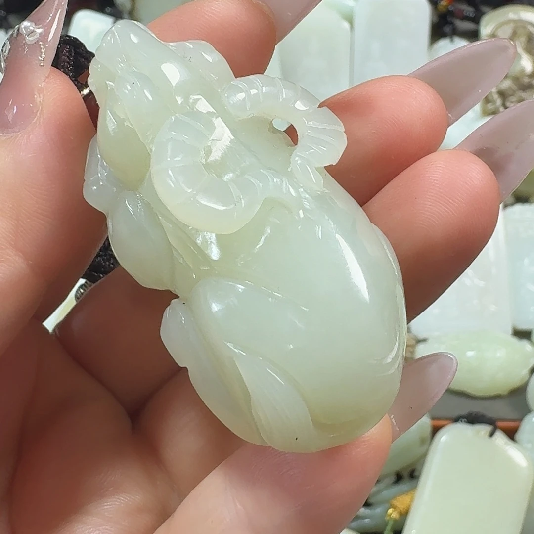 马***钧和田玉未镶嵌把件