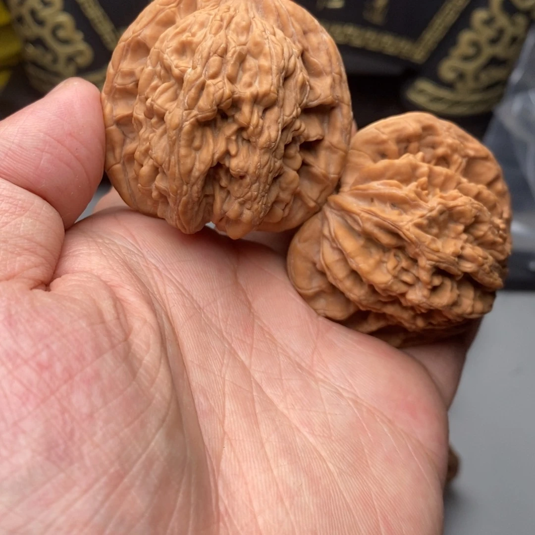 文玩核桃把件46虎头