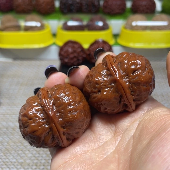 把件文玩核桃云铁元宝55克重