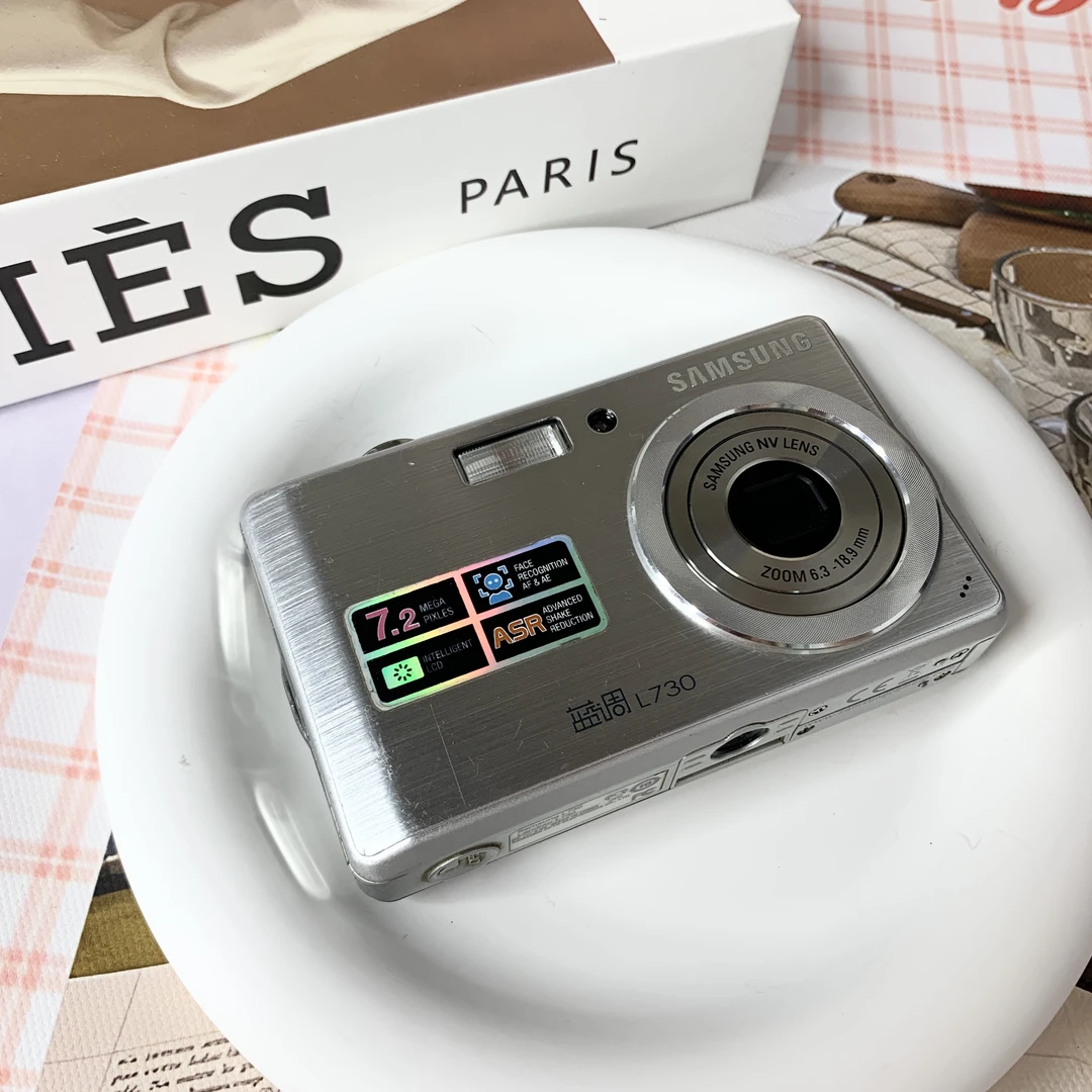 9新 Samsung/三星 蓝调L730银色 720万像素3倍变焦 二手no退no换