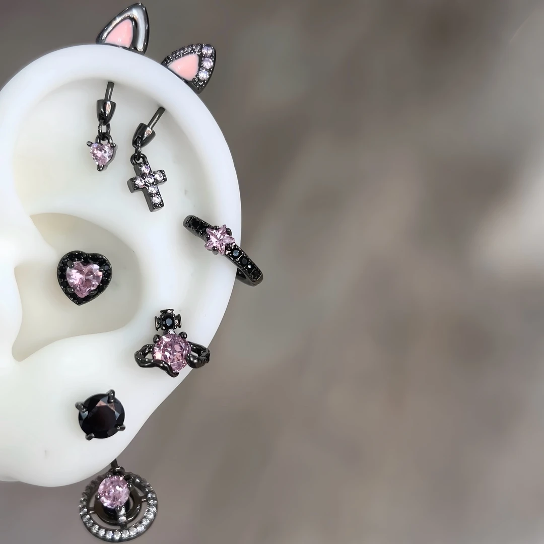 钛钢耳饰 黑粉可爱日韩饰品甜美女耳骨钉