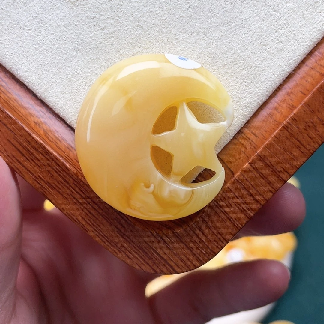 琥珀裸石未镶嵌蜜蜡