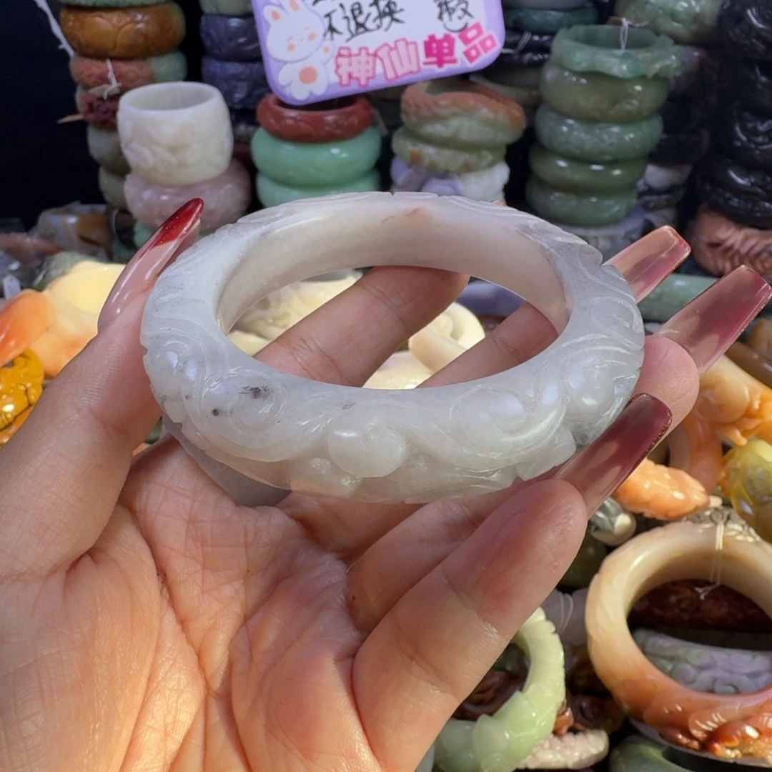 石英质玉（佘太翠）未镶嵌手镯37，56，不退换