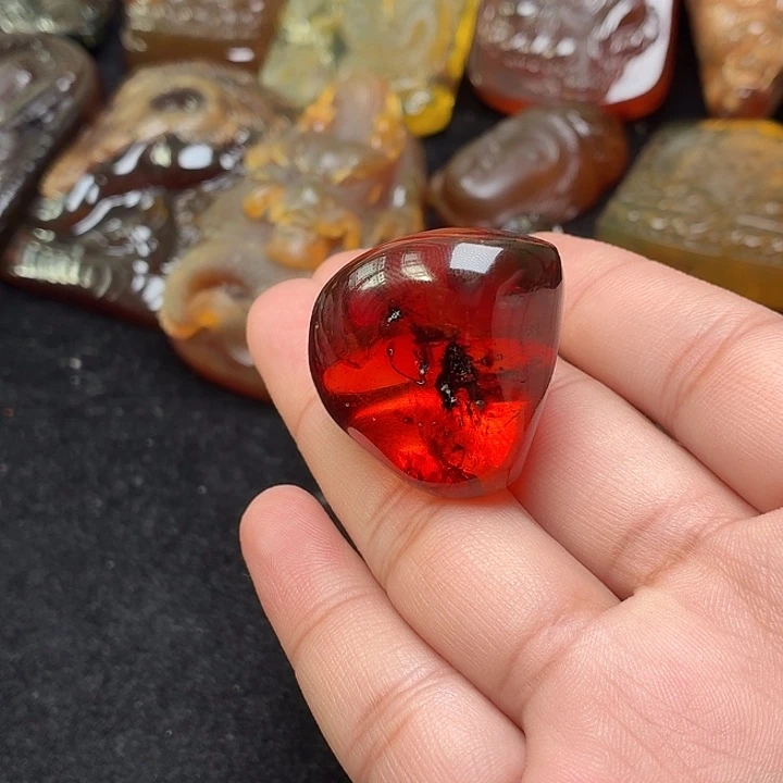 琥珀未镶嵌颈饰73