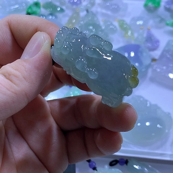 翡翠未镶嵌颈饰天然翡翠A货吊坠