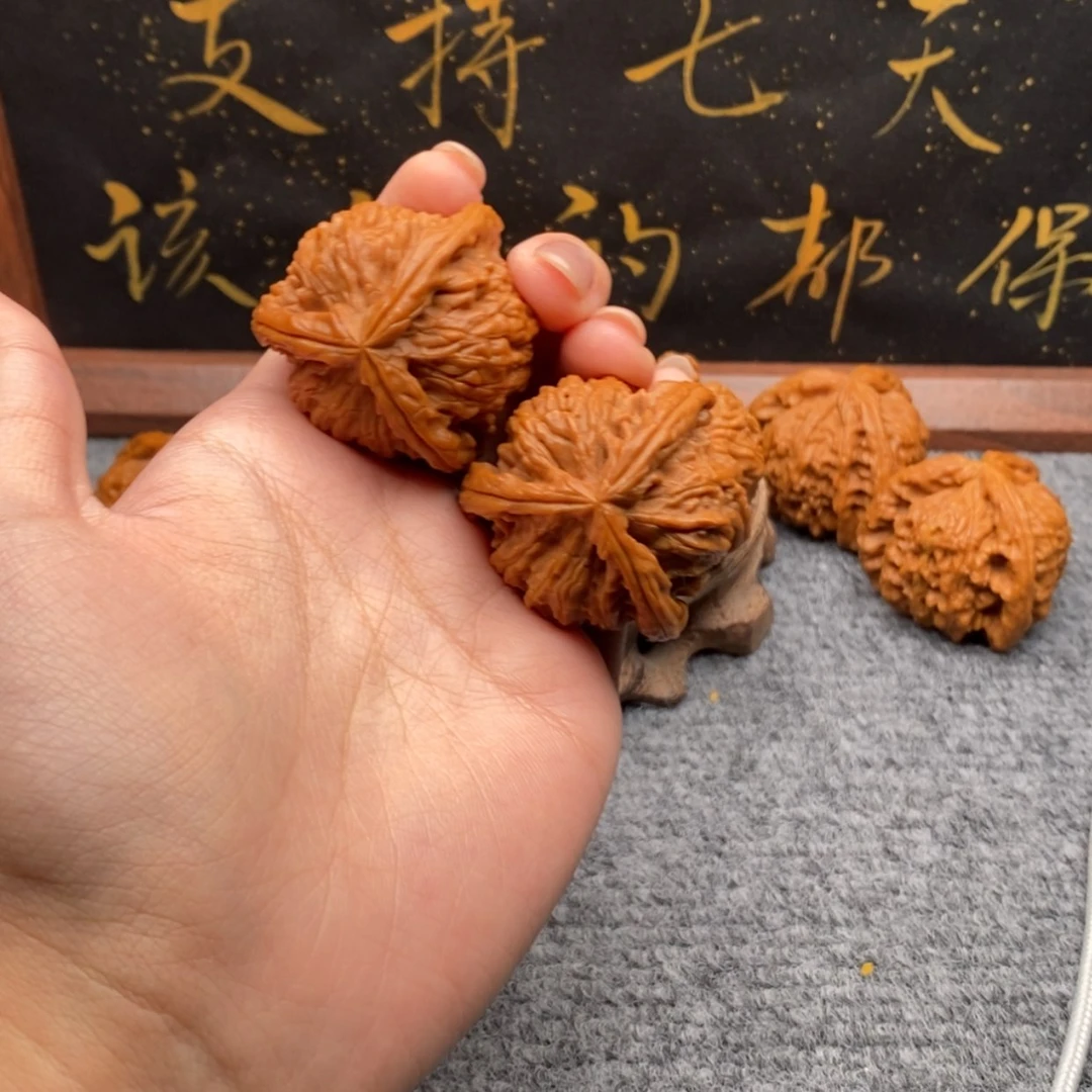 【闪购商品】吊坠文玩核桃我****车