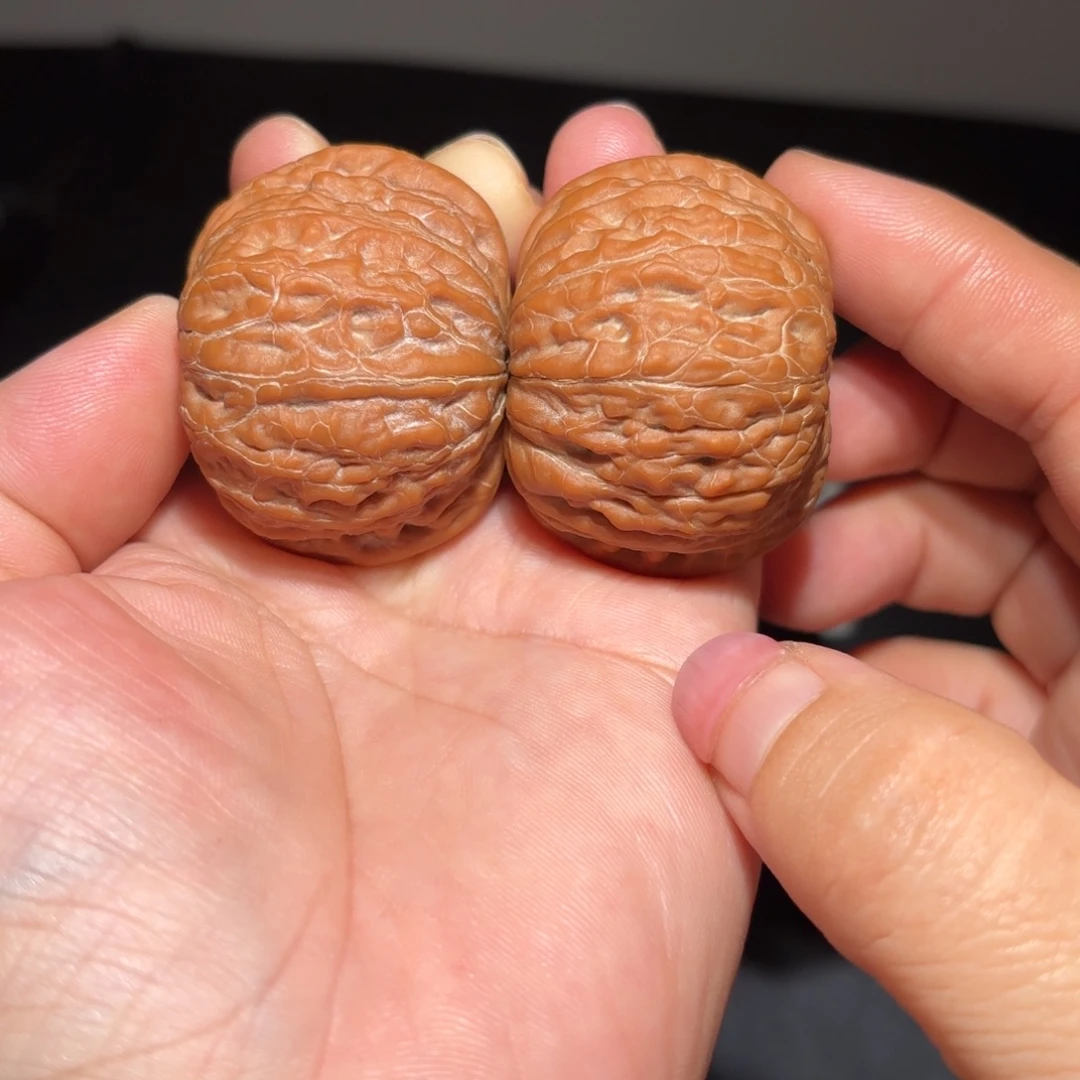 顺***。文玩核桃把件铁锤 43