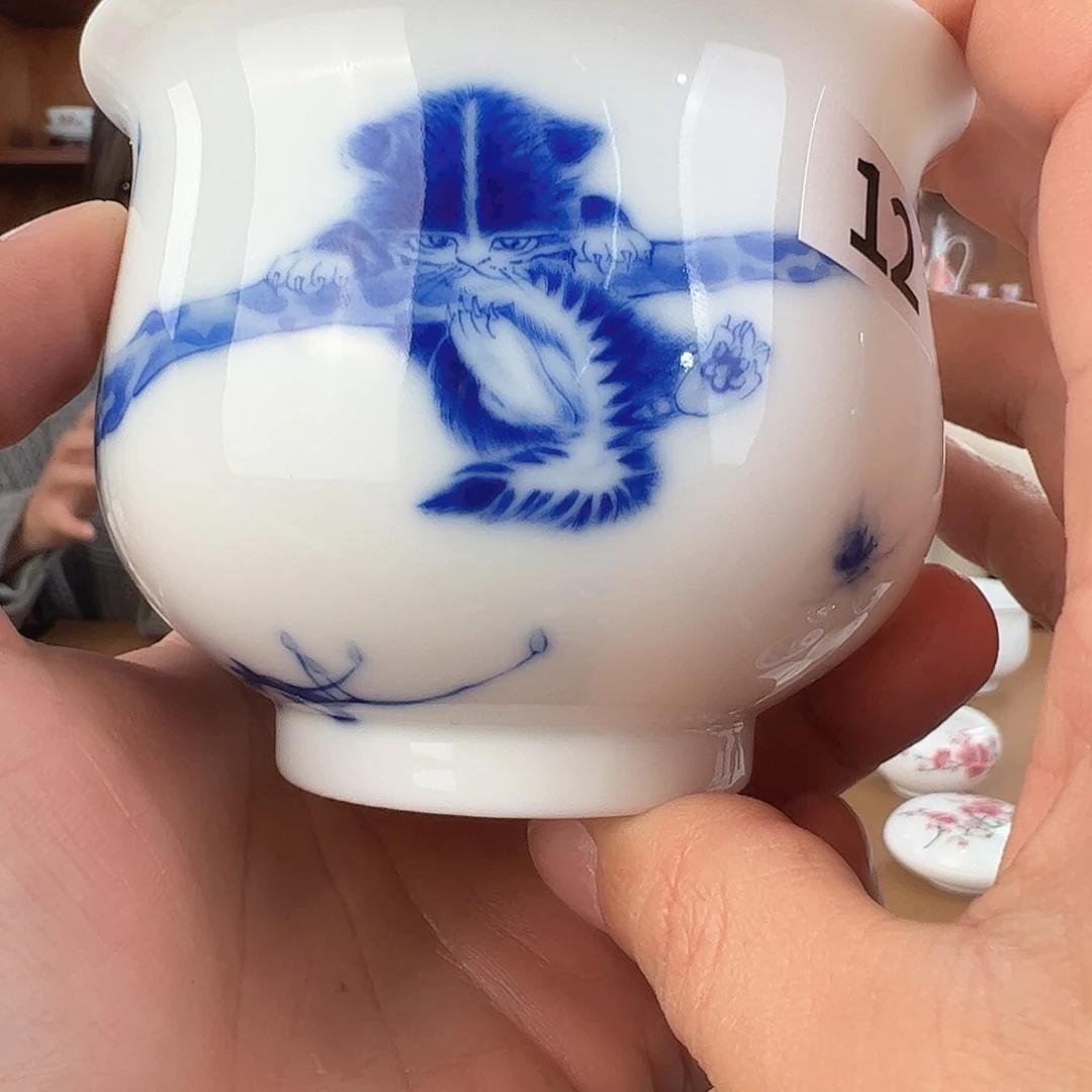 瓷柴窑青花猫咪大炉式口部变形