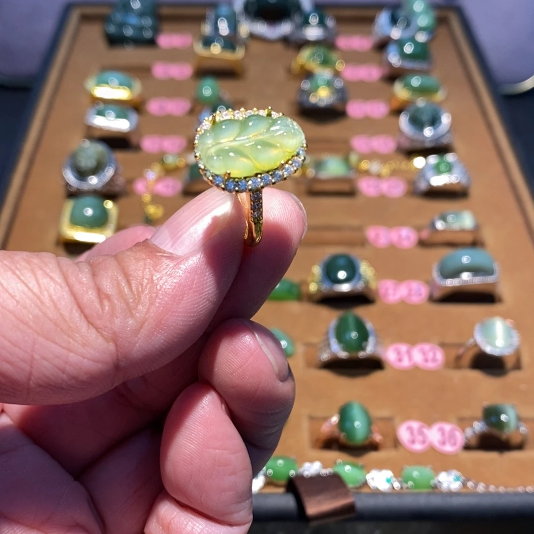 和田玉未镶嵌戒指