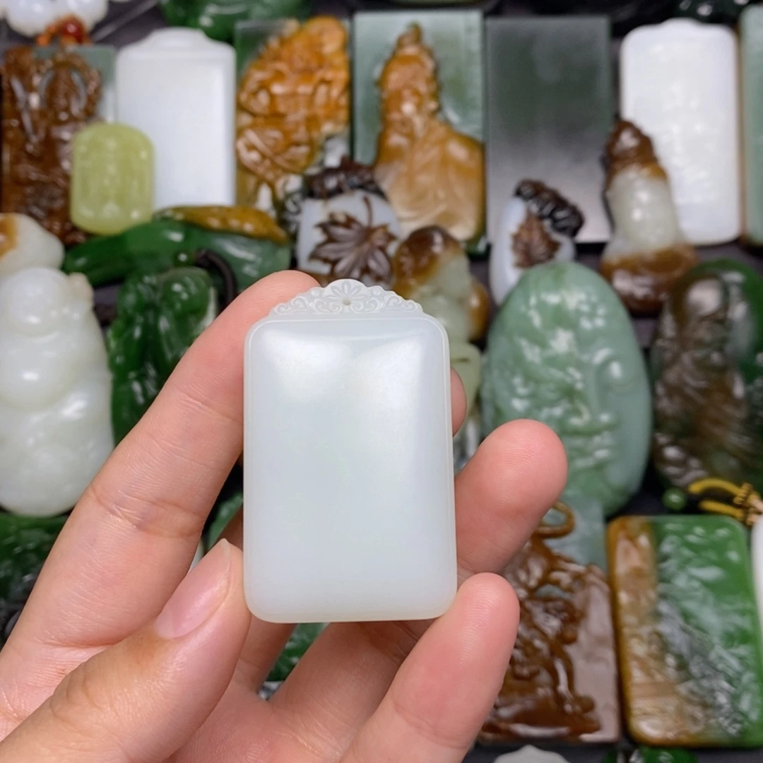 和田玉未镶嵌吊坠(不含链)