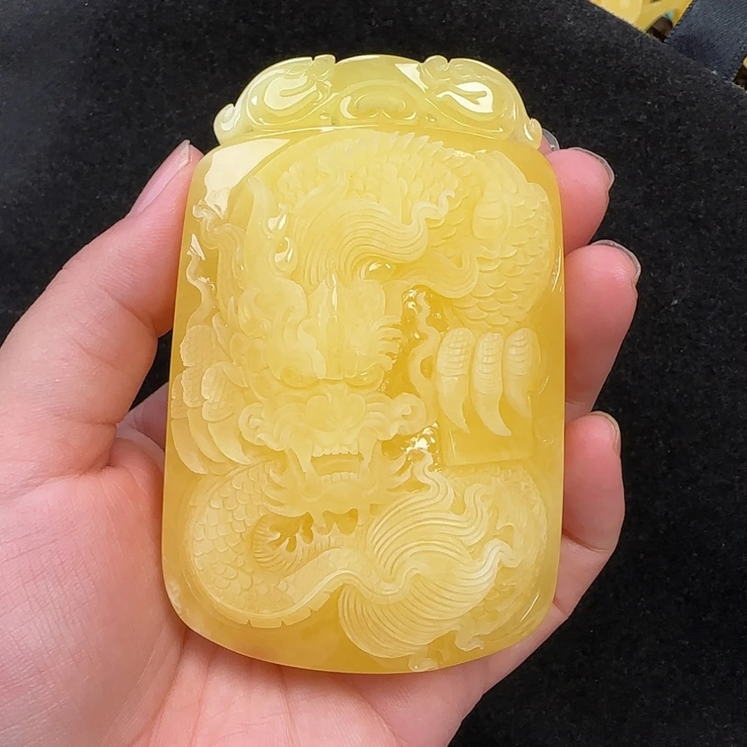 蜜蜡未镶嵌珠宝奇石