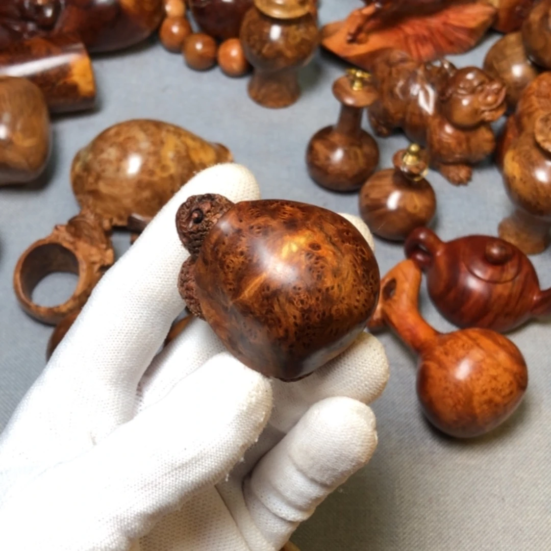 【闪购商品】木麻梨疙瘩火琉璃手把件